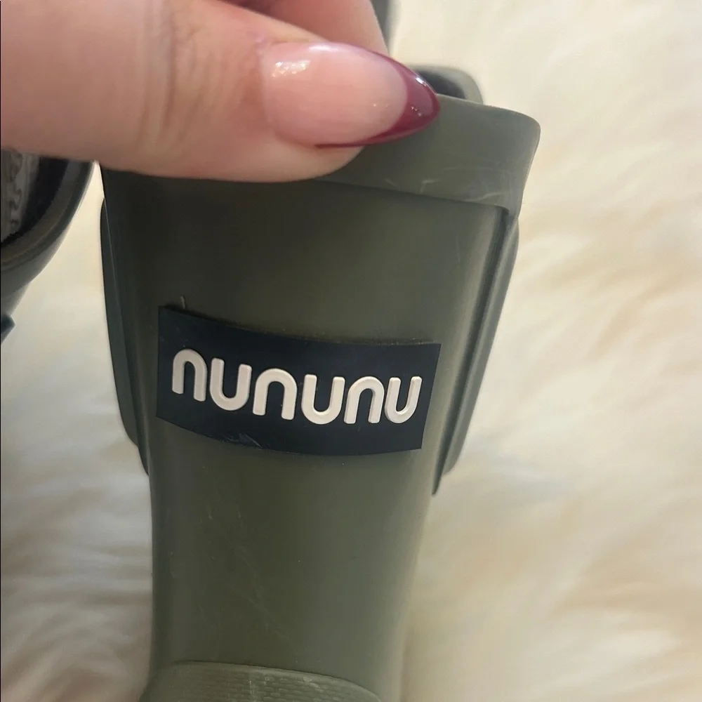 nununu military rain